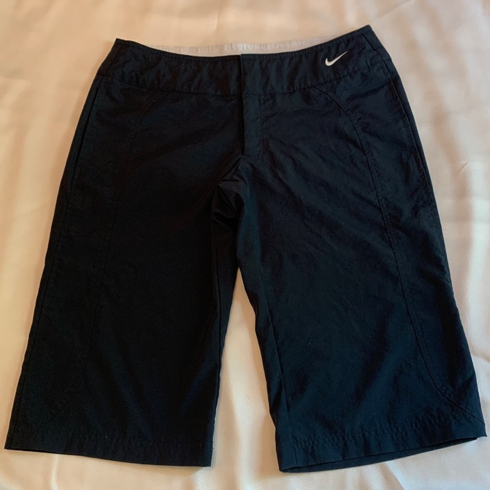 NIKE Shorts Navy Blue, size Small